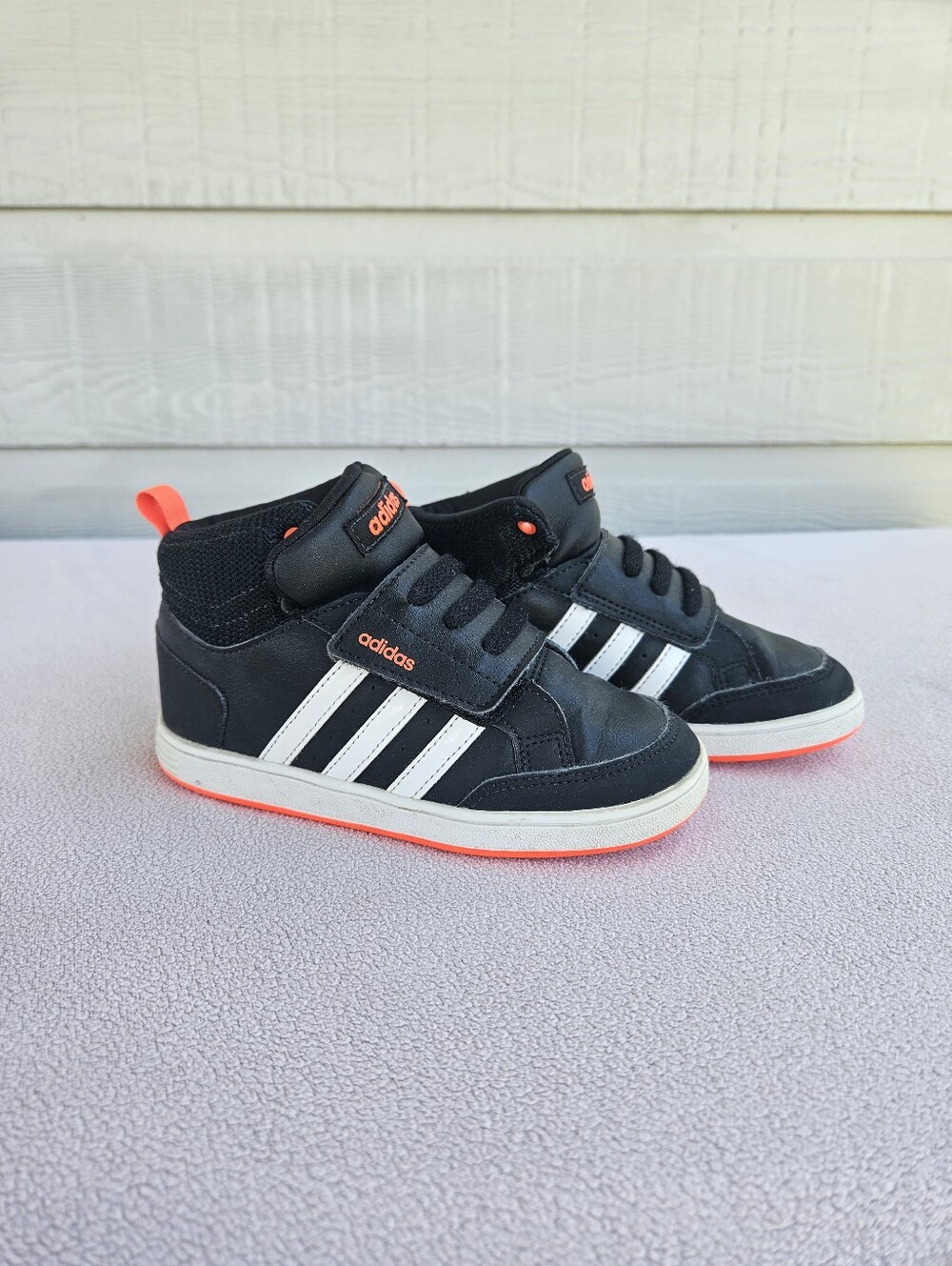 Adidas Hoops Mid 2 Hook & Loop Sneaker SZ 10K Black White Athletic Sports BB9973